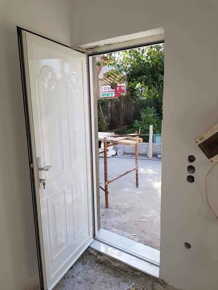 Η τρώγλη που έγινε παλατάκι: Ανακαινίστηκε το σπίτι της άπορης γιαγιάς με τα πέντε εγγόνια από την Κρήτη