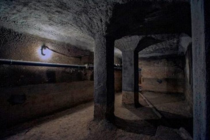 Καταφύγια της Αθήνας: Ταξίδι στη κρυφή και υπόγεια πόλη κάτω από την Αττική