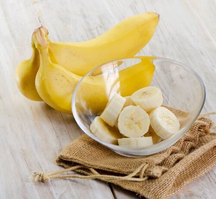 Ρόφημα μπανάνας: Με κανέλα σε μια κατσαρόλα για θαυματουργό αποτέλεσμα στον ύπνο