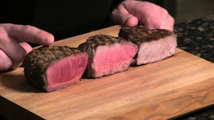 Ιδανικό ψήσιμο στο μοσχαρίσιο κρέας: Το μοναδικό κόλπο από έναν σεφ για το τέλειο ψήσιμο