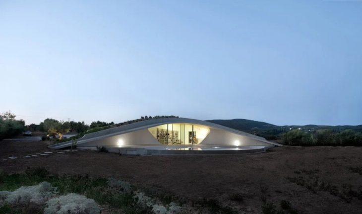 Βίλα στην Πελοπόννησο: Απέσπασε τον τίτλο της εντυπωσιακότερης κατοικίας του κόσμου – Η ανεπανάληπτη διακόσμηση και το μαγικό εσωτερικό