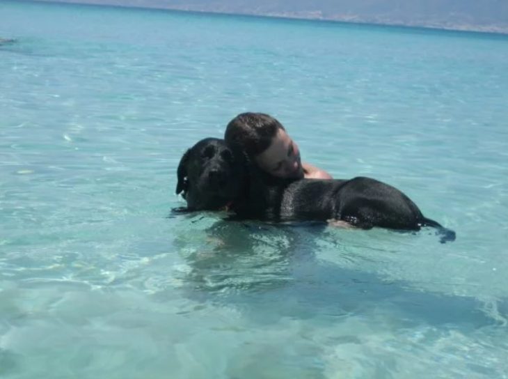 Ιωάννα-Μαρία Γκέρτσου: Τυφλώθηκε στη θερμοκοιτίδα, σπούδασε ψυχολογία και ίδρυσε την πρώτη σχολή για σκύλους-οδηγούς τυφλών στην Ελλάδα