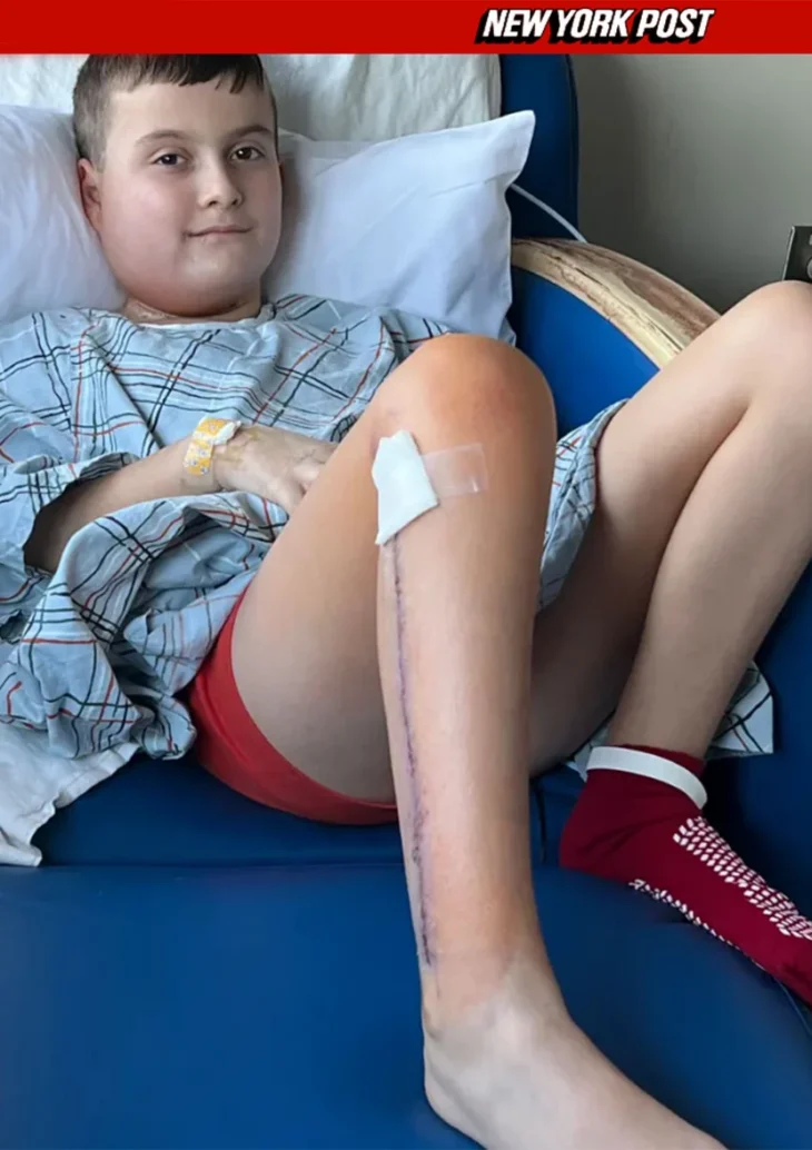 Συγκλονιστική ιστορία: Αφαίρεσαν όγκο σε μέγεθος αυγού από το στόμα του 9χρονου Δημήτρη – Αντικατέστησαν σπασμένα μέρη με κόκαλο από το πόδι του
