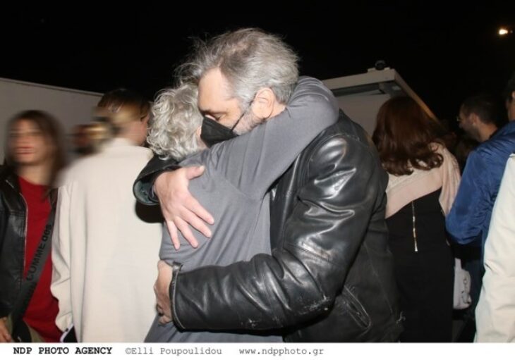 Μετά από χρόνια και πάλι μαζί η Τάνια Τσανακλίδου και ο Άλκης Κούρκουλος: Η τρυφερή αγκαλιά του πρώην ζευγαριού