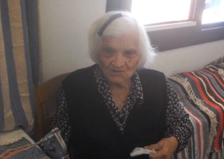 Η Ικαρία κλαίει για την «Κυρά του αργαλειού»: Πέθανε στα 112 χρόνια της η γιαγιά Ιωάννα