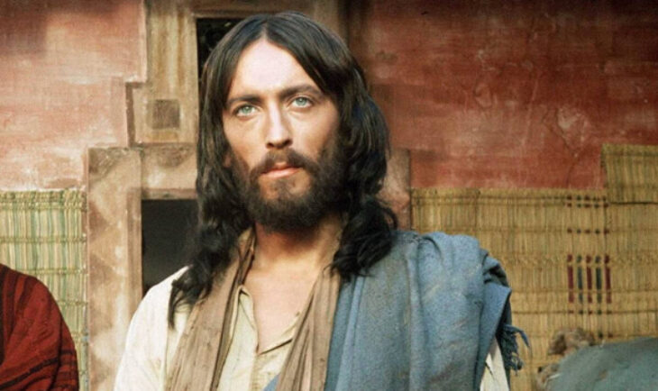 «Ο Ιησούς από τη Ναζαρέτ»: 10 άγνωστες ιστορίες για την πιο επιτυχημένη θρησκευτική σειρά όλων των εποχών